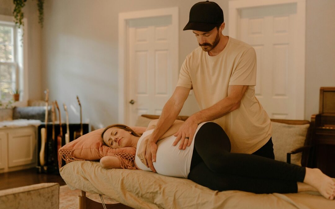 Prenatal Chiropractic Care: Alleviating Aches and Pains for Expectant Mothers